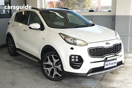 White 2018 Kia Sportage Wagon Gt-Line (Awd)