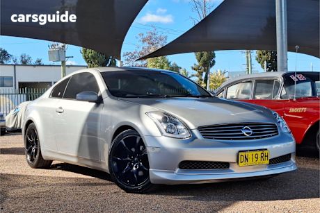 Silver 2005 Nissan Skyline Coupe 350Gt