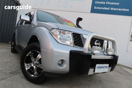 Silver 2006 Nissan Pathfinder Wagon St-L (4X4)