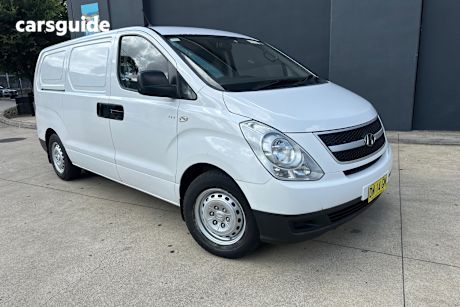 White 2013 Hyundai Iload Commercial R