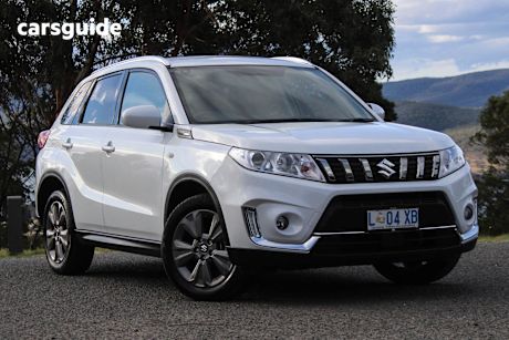 White 2024 Suzuki Vitara Wagon Beat