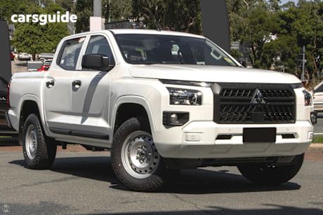 White 2025 Mitsubishi Triton Ute Tray GLX 4X4