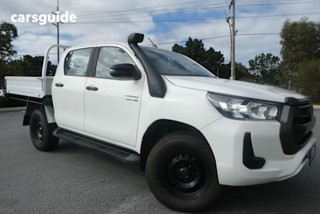 White 2020 Toyota Hilux Double Cab Chassis Sr (4X4)