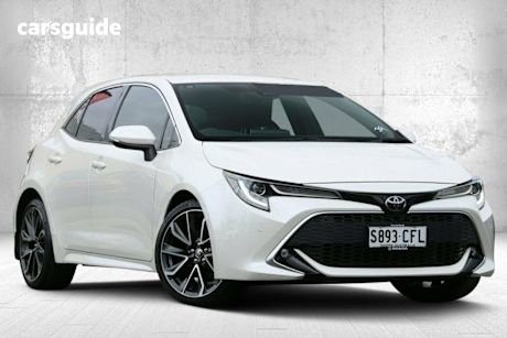 White 2020 Toyota Corolla Hatch ZR F