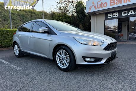 Silver 2017 Ford Focus Hatch TREND F