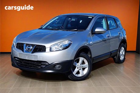 Silver 2012 Nissan Dualis Hatch ST F