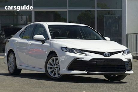White 2022 Toyota Camry Sedan Ascent + Sat Nav