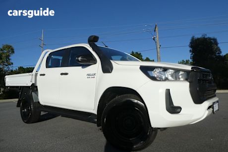 White 2021 Toyota Hilux Double Cab Chassis Sr (4X4)