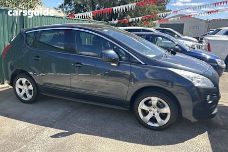 Blue 2013 Peugeot 3008 SUV ACTIVE 1.6