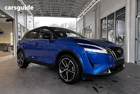 Blue 2024 Nissan Qashqai SUV TI F