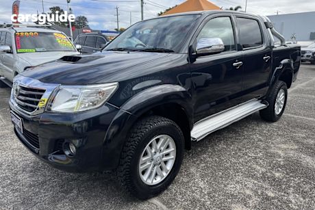 Black 2015 Toyota Hilux Dual Cab Pick-up Sr5 (4X4)