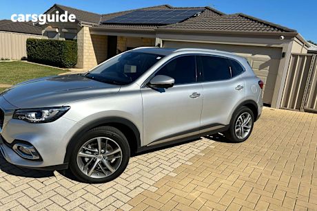 Silver 2023 MG HS Plus EV SUV ESSENCE F