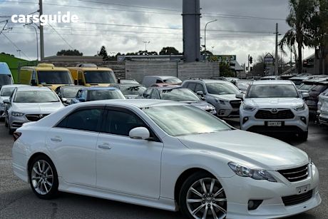 White 2010 Toyota Mark X Sedan 350S