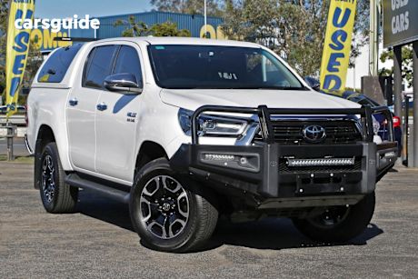 White 2021 Toyota Hilux Ute Tray SR5 4X4