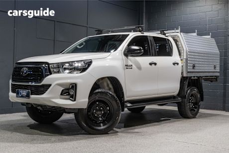 White 2020 Toyota Hilux Ute Tray SR 4X4
