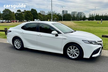 White 2021 Toyota Camry Sedan ASCENT F