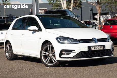 White 2019 Volkswagen Golf Hatchback 110 Tsi Highline
