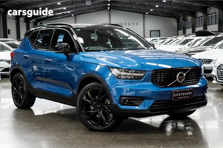Blue 2019 Volvo XC40 SUV T5 R-DESIGN 4WD