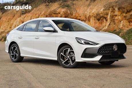 White 2025 MG MG5 Sedan ESSENCE F