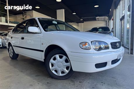 White 2001 Toyota Corolla Hatch ASCENT F