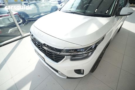 White 2025 Kia Seltos Wagon Gt-Line (Awd) (Sunroof)