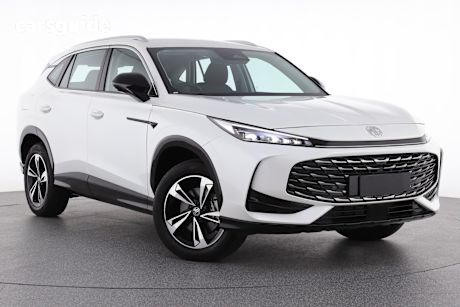 White 2024 MG HS SUV VIBE F
