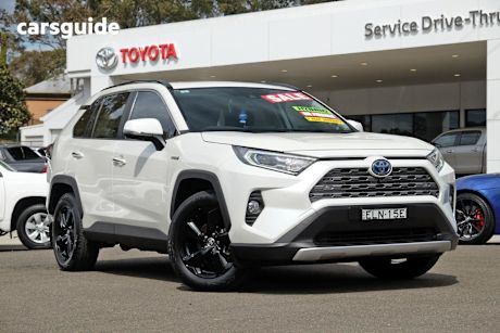 White 2020 Toyota RAV4 SUV CRUISER 4X4