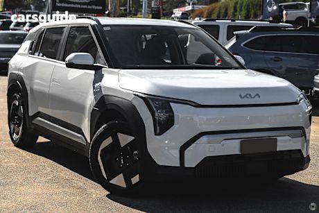 White 2025 Kia Ev3 SUV AIR STANDARD RANGE F