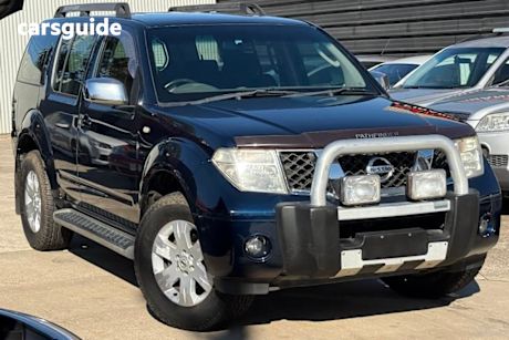 Blue 2007 Nissan Pathfinder Wagon St-L (4X4)