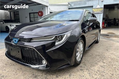 Blue 2019 Toyota Corolla Wagon Touring (Hybrid)