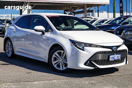 White 2021 Toyota Corolla Hatch SX HYBRID F