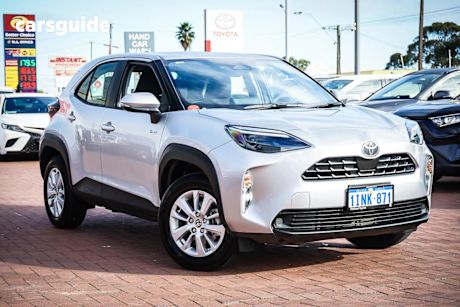 Silver 2025 Toyota Yaris Cross Wagon Gx Hybrid
