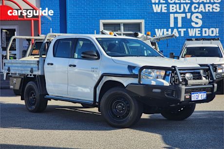 White 2020 Toyota Hilux Ute Tray SR 4X4
