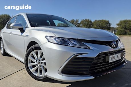 Silver 2024 Toyota Camry Sedan ASCENT F