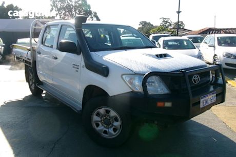White 2010 Toyota Hilux Dual Cab Pick-up Sr (4X4)