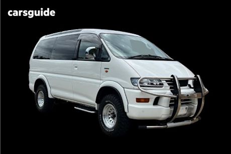 White 2003 Mitsubishi Delica OtherCar