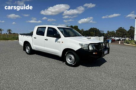 White 2015 Toyota Hilux Dual Cab Pick-up Sr