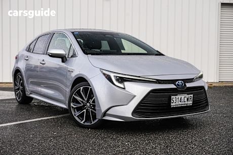 Silver 2023 Toyota Corolla Sedan ZR HYBRID F