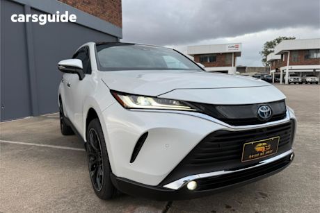 White 2023 Toyota Harrier SUV Z LEATHER PACKAGE