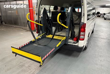 White 2017 Toyota HiAce Bus Commuter