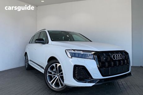 White 2024 Audi Q7 SUV 45 TFSI 4WD