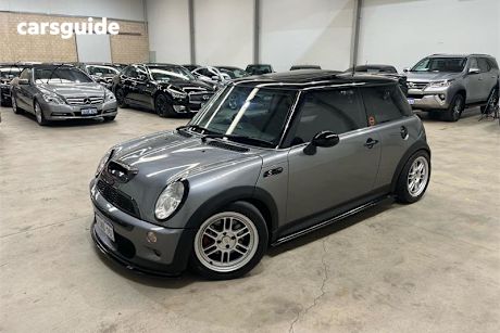 Grey 2003 Mini Cooper Hatch S