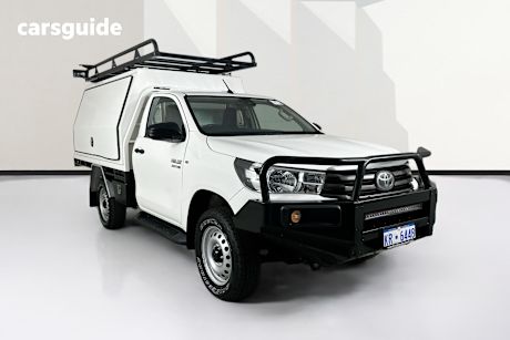 White 2019 Toyota Hilux Cab Chassis Sr (4X4)
