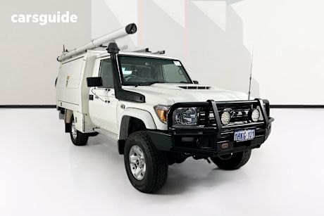 White 2020 Toyota Landcruiser Cab Chassis Gxl (4X4)