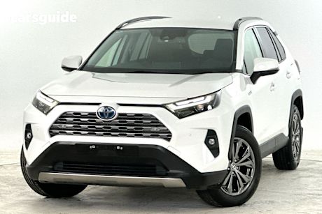 White 2022 Toyota RAV4 SUV GXL F