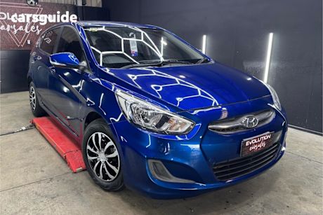 Blue 2016 Hyundai Accent Hatchback Active