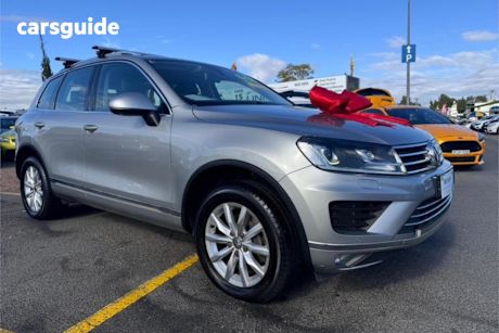 Silver 2015 Volkswagen Touareg SUV 150TDI 4WD