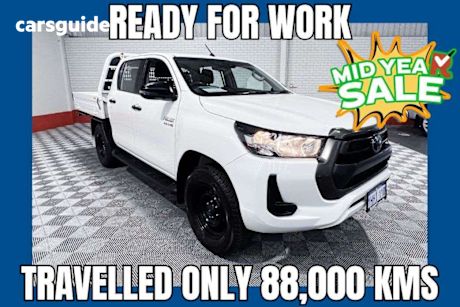 White 2021 Toyota Hilux Ute Tray SR 4X4
