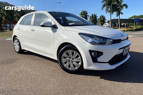 White 2020 Kia RIO Hatch S F