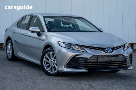 Silver 2022 Toyota Camry Sedan ASCENT F